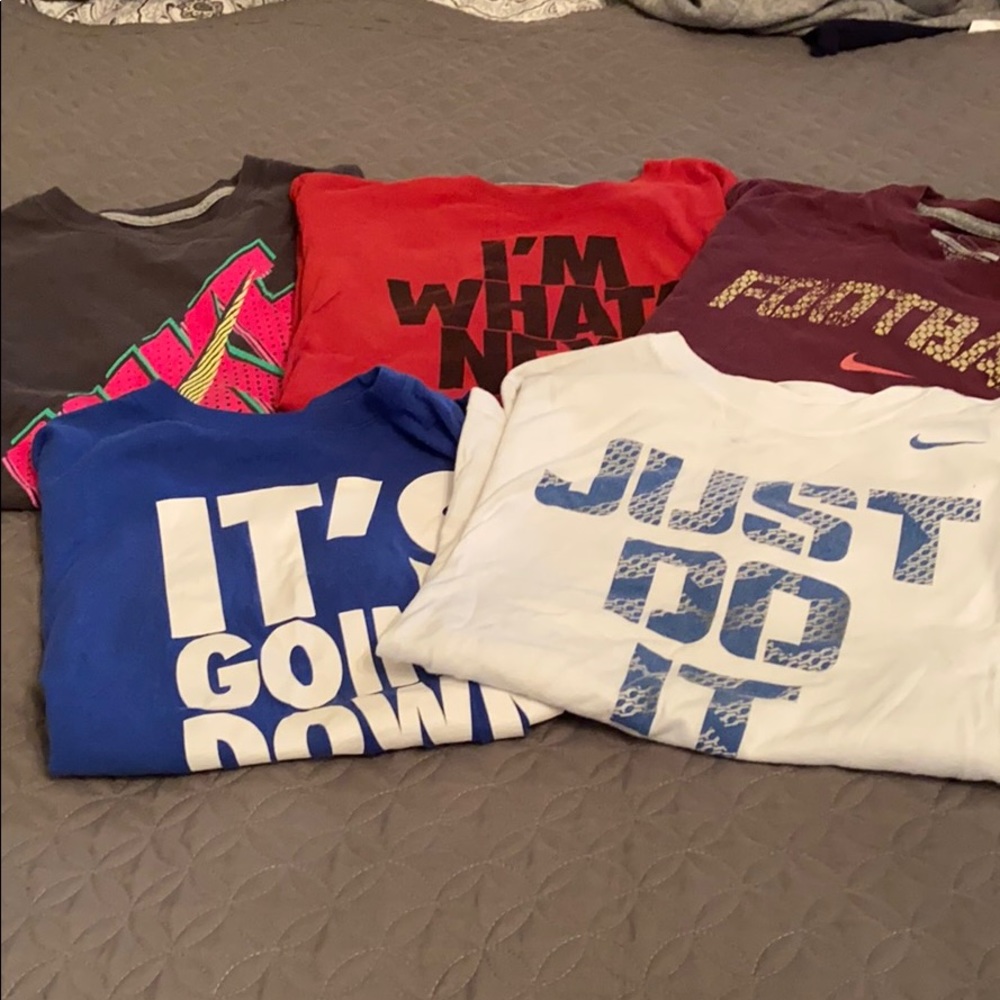 6 Nike youth large tees!